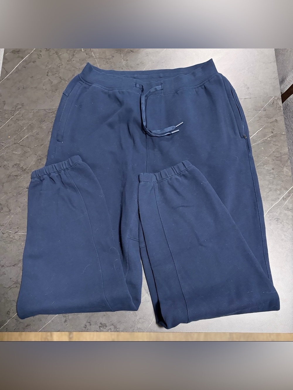 Lululemon Mens Relaxed Fit Jogger - Medium